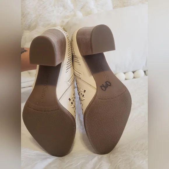 NEW FRANCO SARTO BEIGE BOOTIES SIZE 8.5 - Picture 7 of 10